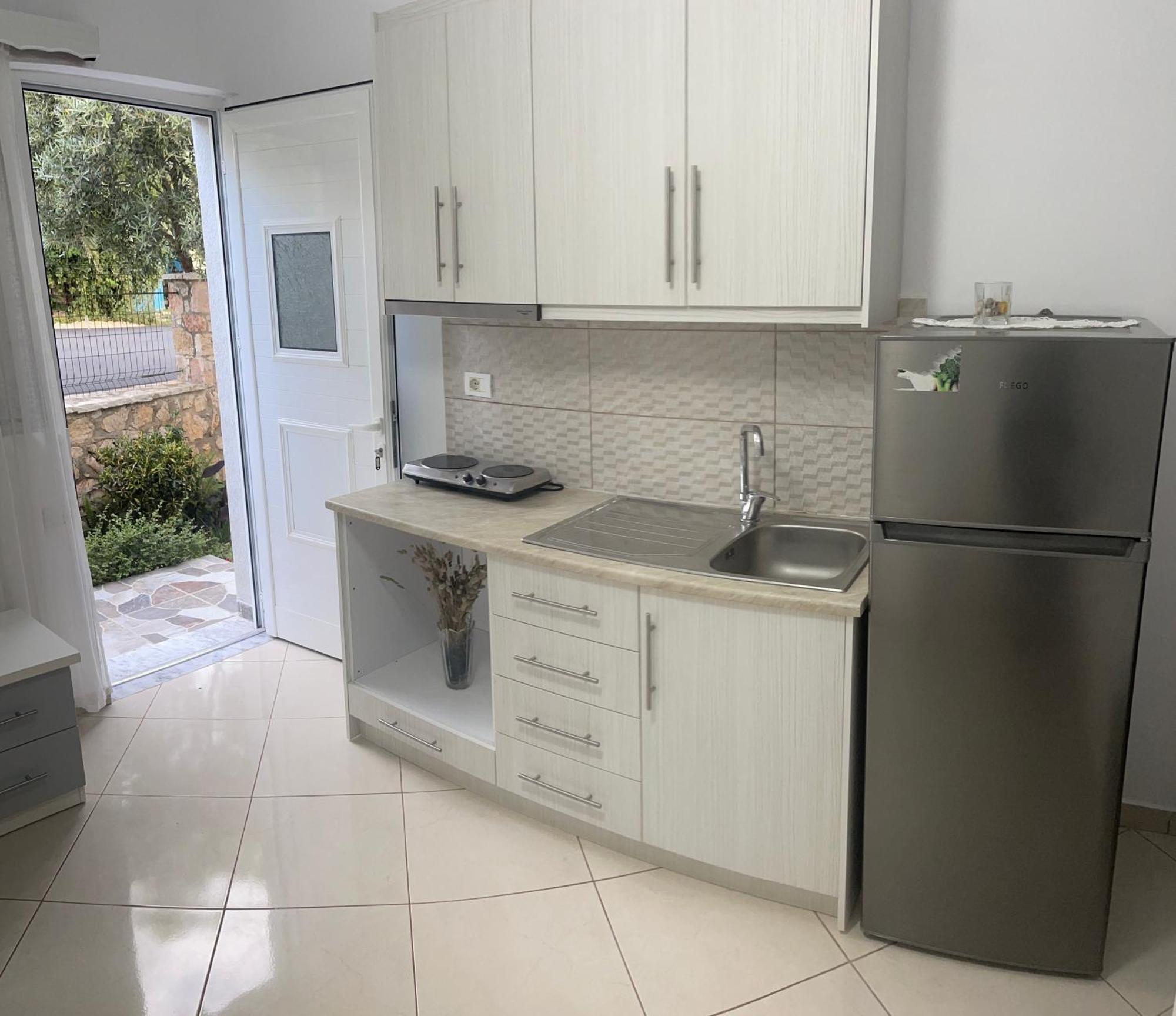 Guesthouse Shehu Εξαμίλιο Εξωτερικό φωτογραφία