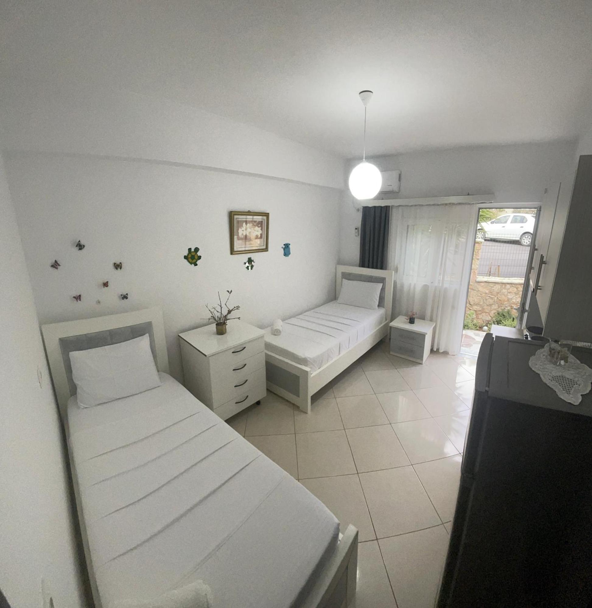 Guesthouse Shehu Εξαμίλιο Εξωτερικό φωτογραφία