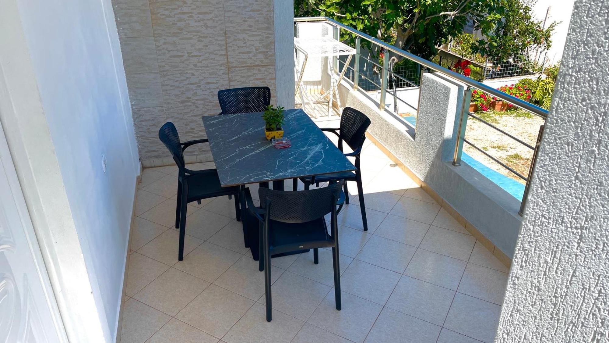 Guesthouse Shehu Εξαμίλιο Εξωτερικό φωτογραφία