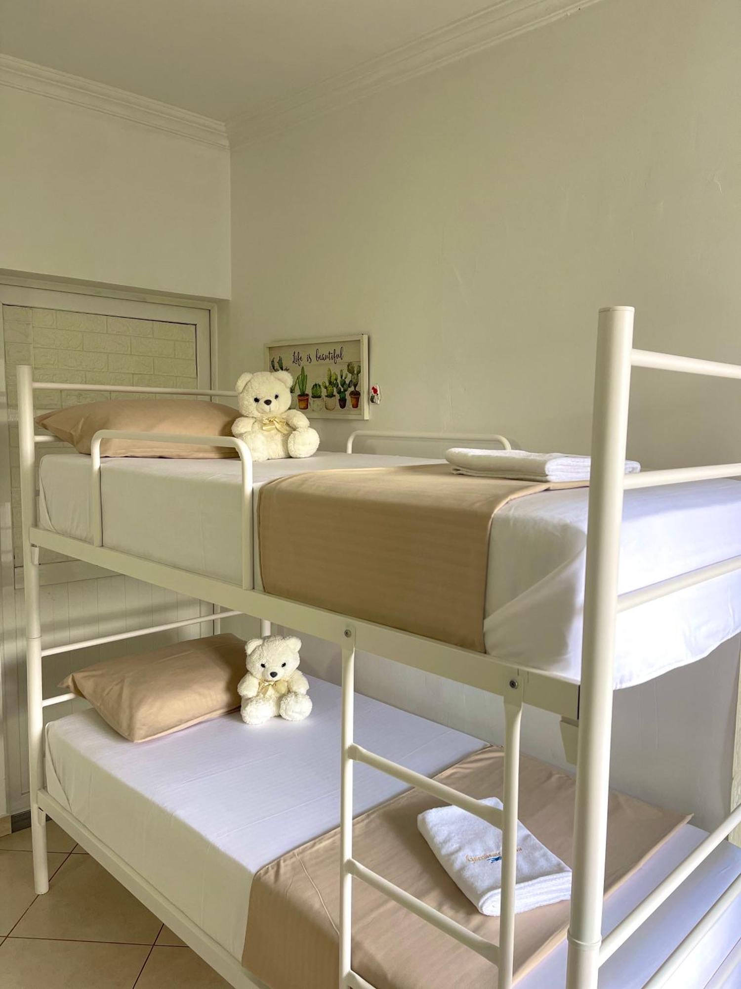 Guesthouse Shehu Εξαμίλιο Εξωτερικό φωτογραφία